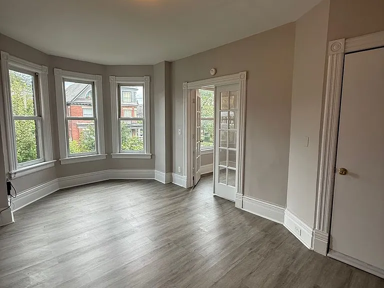 72 Liberty Street Wh — Photo 1