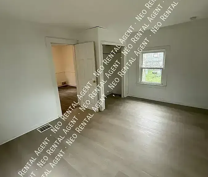 10214 Avon Ave — Photo 6