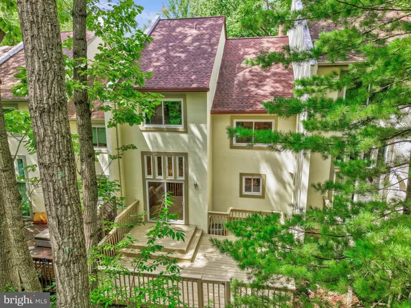 1591 Inlet Ct, Reston, VA 20190