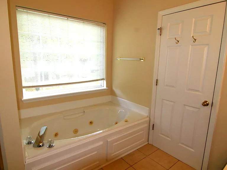 2123 Moonlite Ct — Photo 31