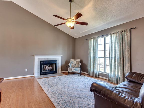 5th image of 1453 Carrie Belle Dr