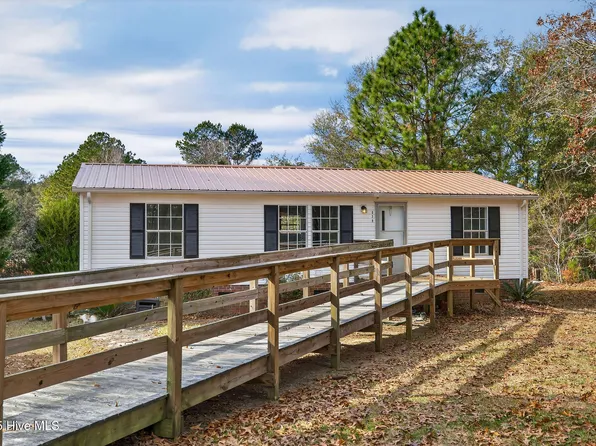 529 Red Fox Street NW, Shallotte, NC 28470