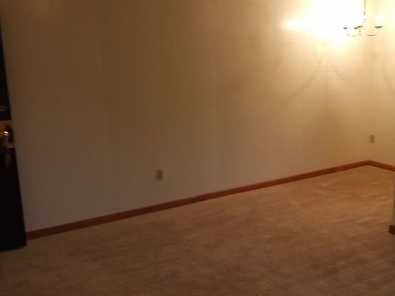 3rd image of 1015 Willowbrook Dr Unit C06