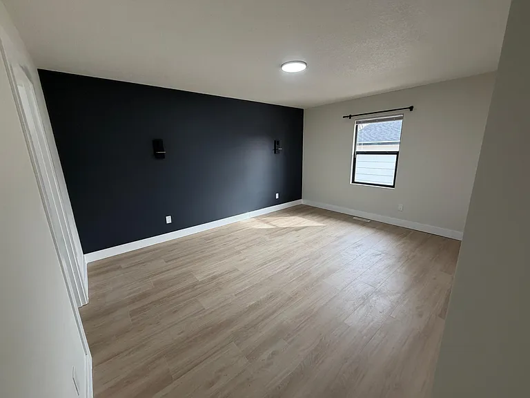 30 Elm St — Photo 14