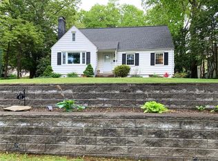 47 Bruce Rd, Manchester, CT 06040