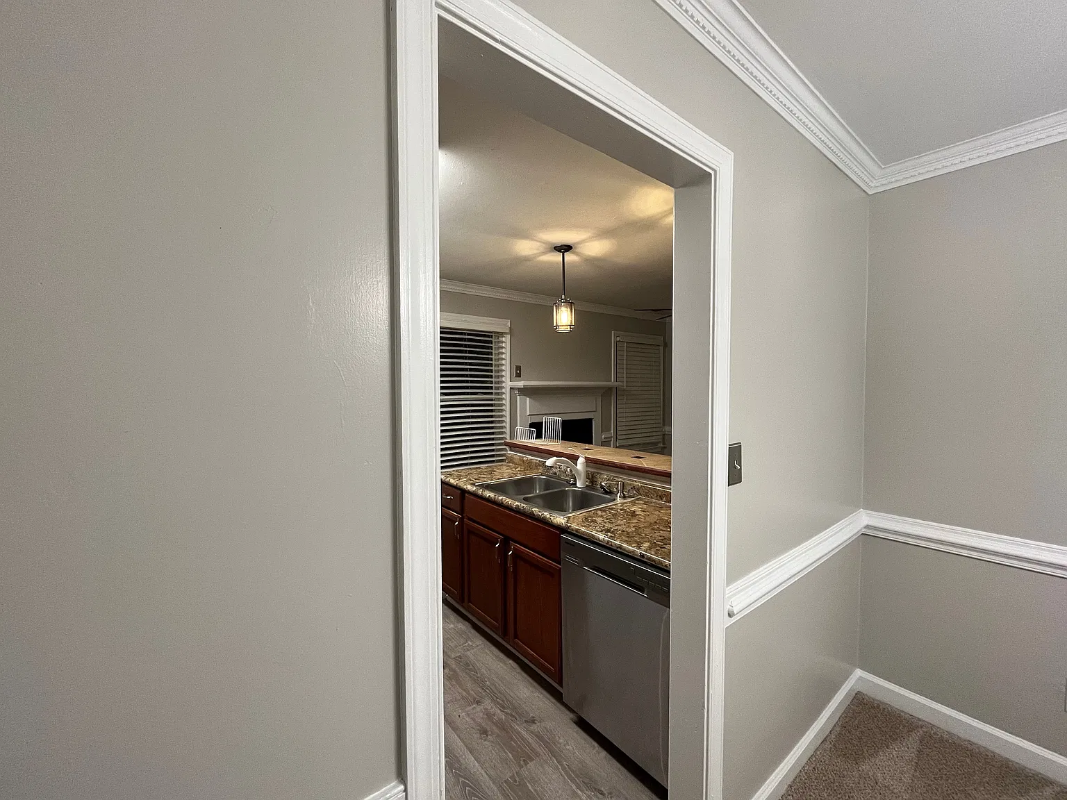 3 bed, 2.5 bath, 1452 sqft, $1,950 — Photo 4