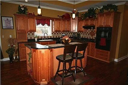 5th image of 7878 Margaret Cir