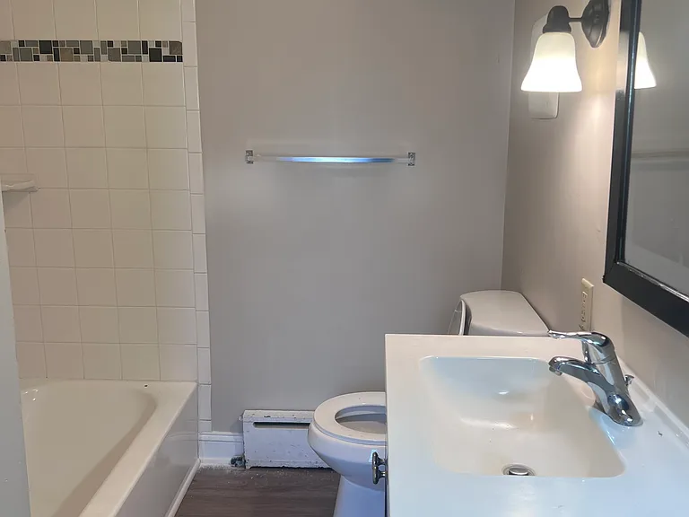 325 Broad St #323 — Photo 9