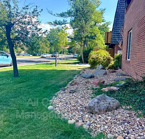 745 Thomas Dr #19 — Photo 3