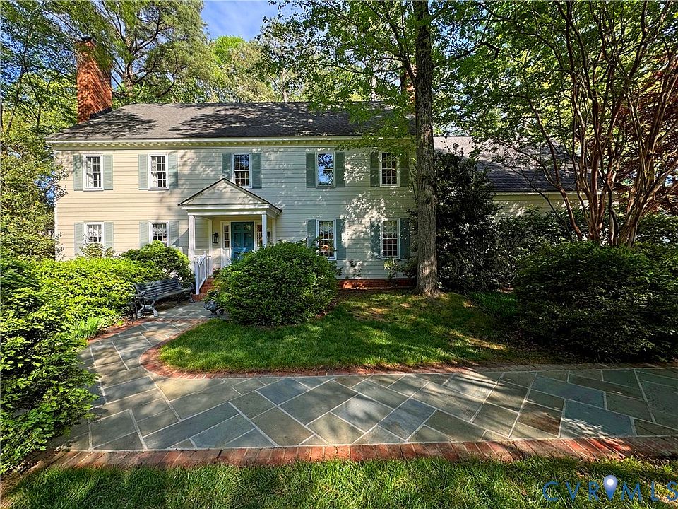 1st image of 205 Walsing Dr