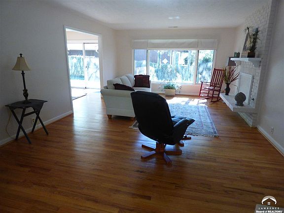 3rd image of 2536 Arkansas St