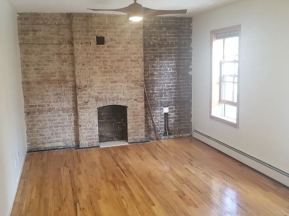 4th image of 204 Front St #3