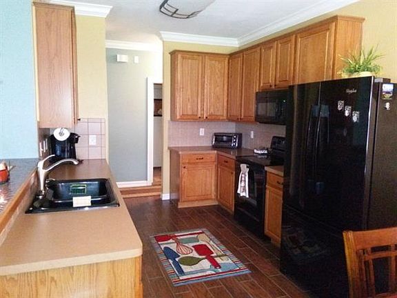 3rd image of 1401 Abbeville Dr