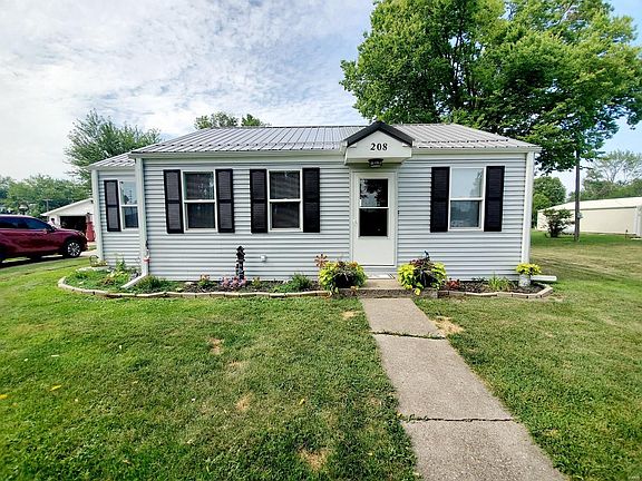 2nd image of 208 W Quincy St