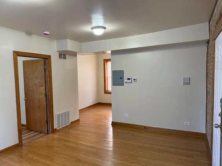 435 N Drake Ave #3N — Photo 3