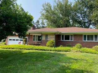 631 Lake Rd, Webster, NY 14580