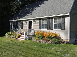 3 Long Leaf Ln, Somersworth, NH 03878