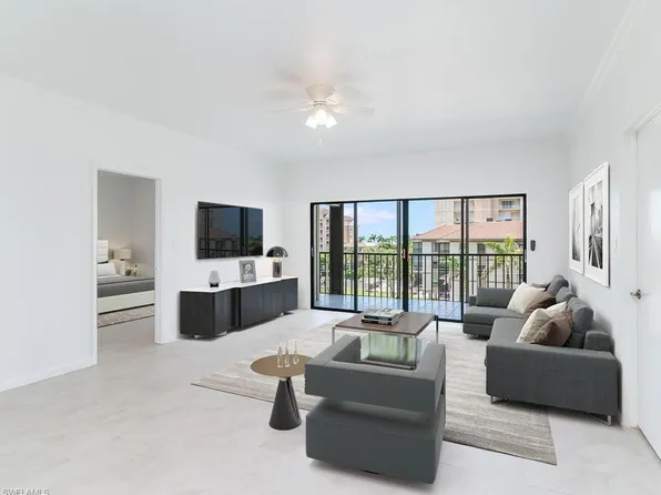 961 Swallow AVE #301B, MARCO ISLAND, FL 34145