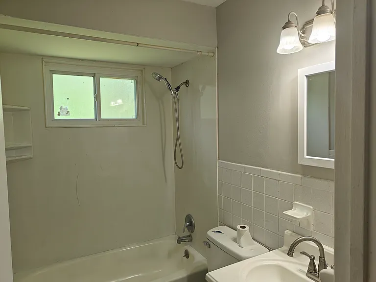 435 Wren Dr — Photo 8