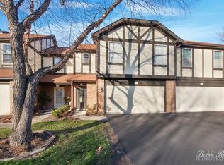 353 Meadowview Ct, Bloomingdale, IL 60108