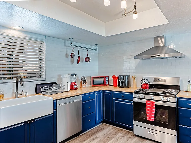 2355 Souchak Dr — Photo 30