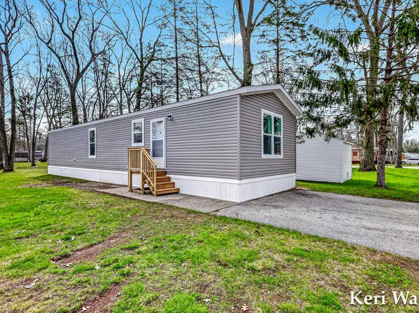 2310 Cherry Rd, Twin Lake, MI 49457