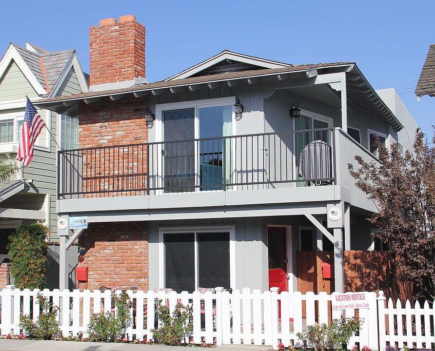 Front of house, downstairs unit - 3 bedrm, 2 Bath