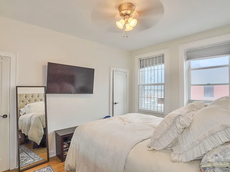 740 Washington St #6 — Photo 14