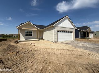 1335 Limerick Ln, Waterville, OH 43566