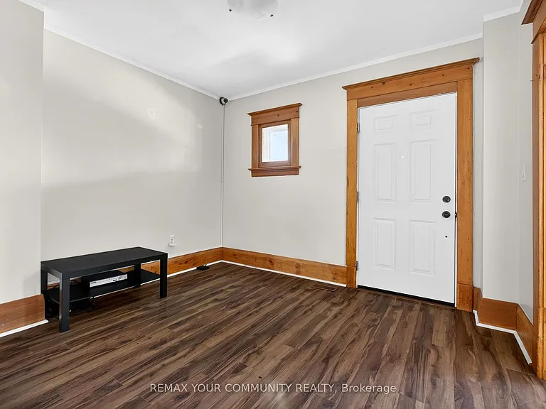 66 Wallace St — Photo 7