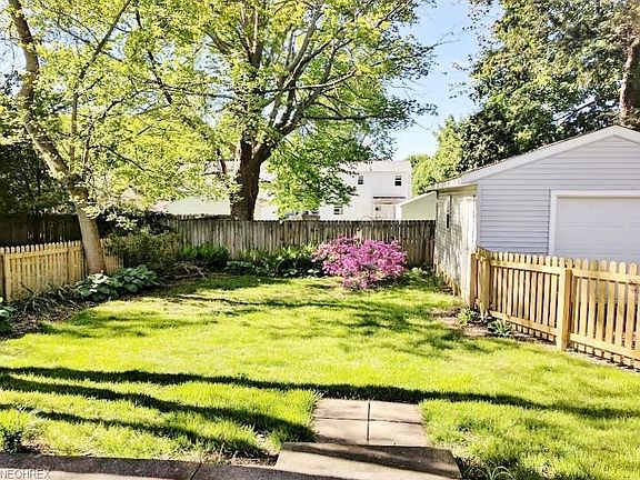 3rd image of 1484 Westvale Ave