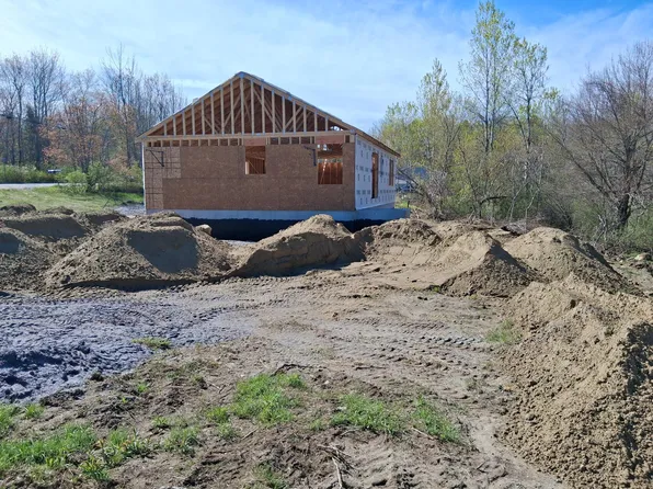 1124 Post Road, Bowdoinham, ME 04008