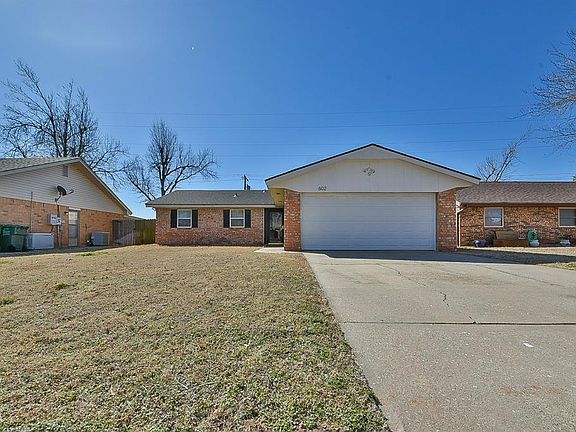2nd image of 602 Vickie Dr