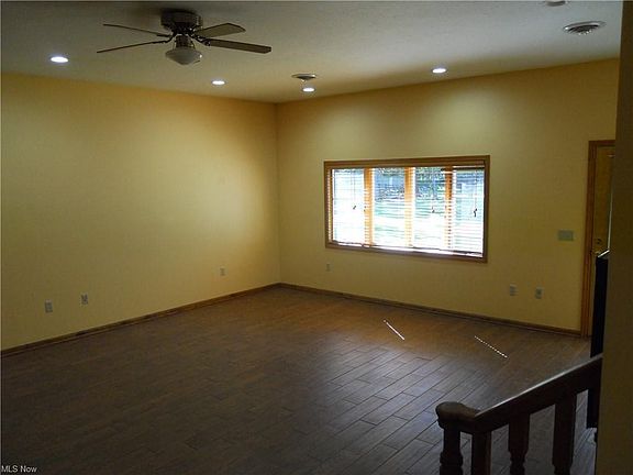 4th image of 4562 Lansing Dr