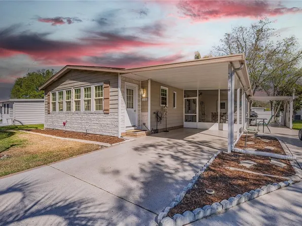 809 Orchid St, Lady Lake, FL 32159