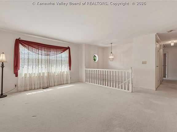 5th image of 780 Echo Rd