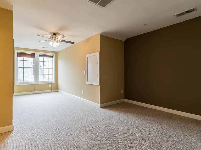 7979 Vigne Ct — Photo 30