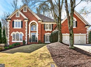 620 Lake Medlock Ct, Johns Creek, GA 30022