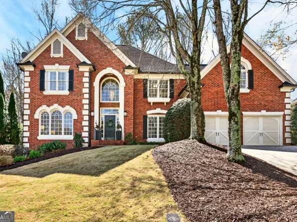 620 Lake Medlock Ct, Johns Creek, GA 30022