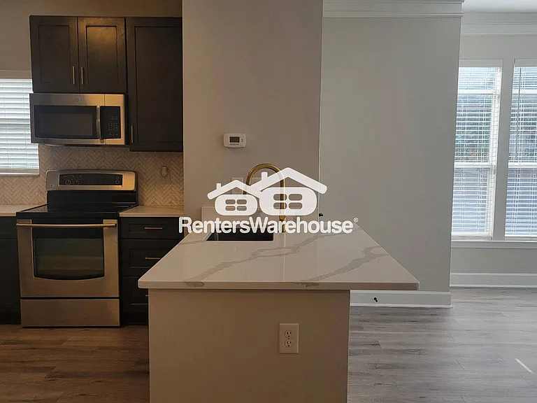 375 Highland Ave NE #920 — Photo 8