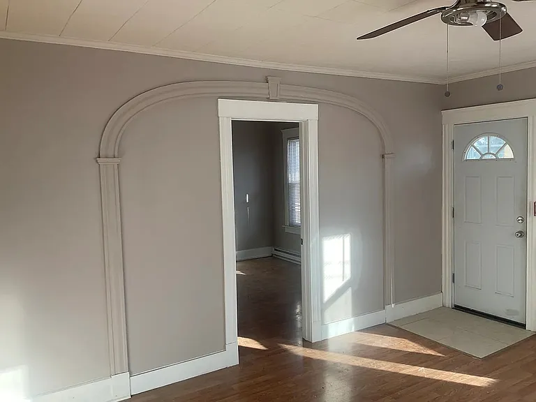 28 Emerson St #1 — Photo 5