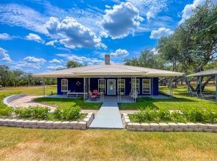 2815 Orange Ln, Beeville, TX 78102
