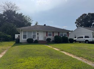 107 Lynnhaven Dr, Hampton, VA 23666