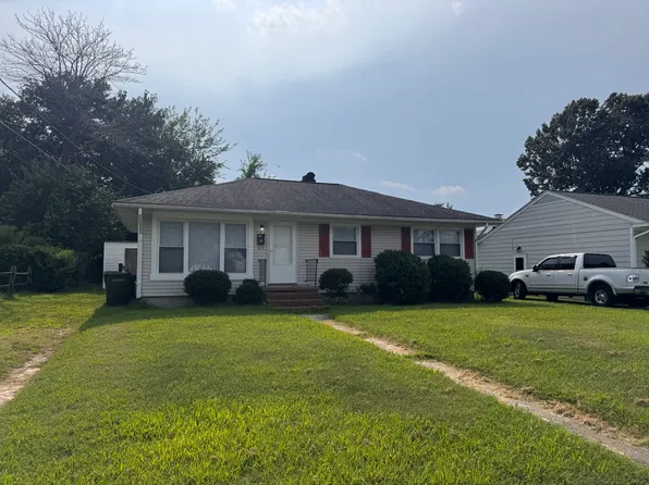 107 Lynnhaven Dr, Hampton, VA 23666