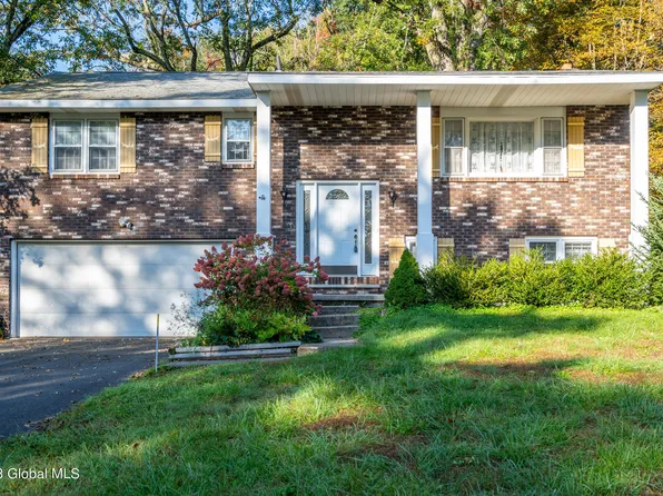 3047 Williamsburg Drive, Schenectady, NY 12303