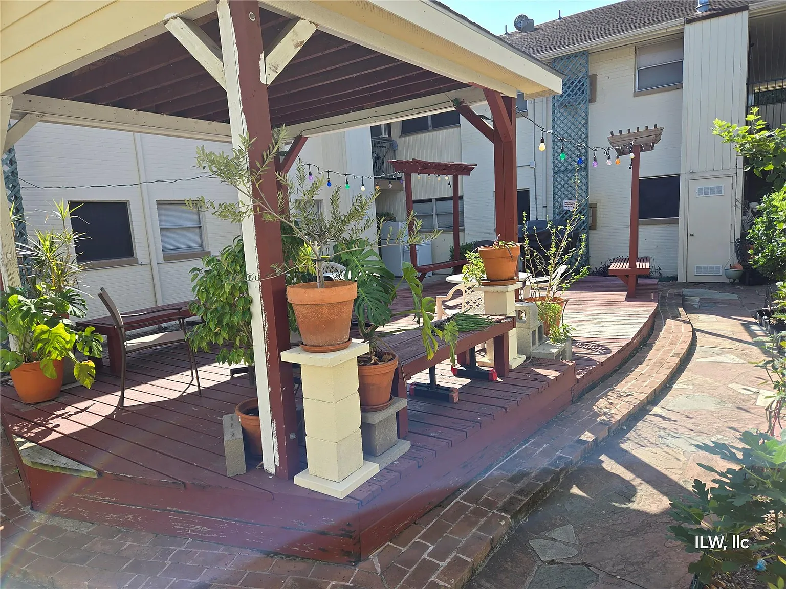 1 bed, 1.0 bath, 567 sqft, $885 — Photo 4