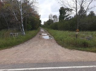 N4601 County Road G, Leopolis, WI 54948