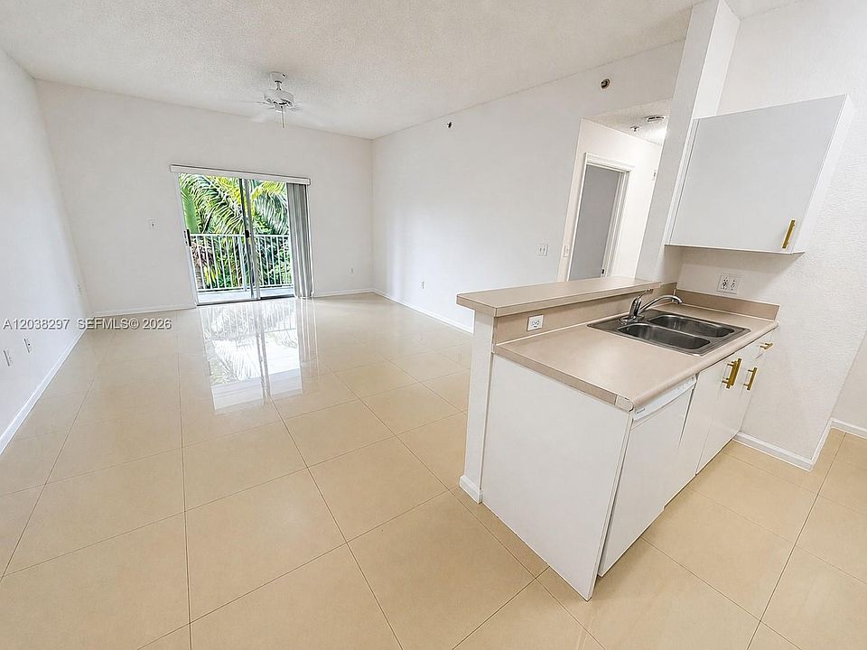 1st image of 7000 SW 80th St APT 401
