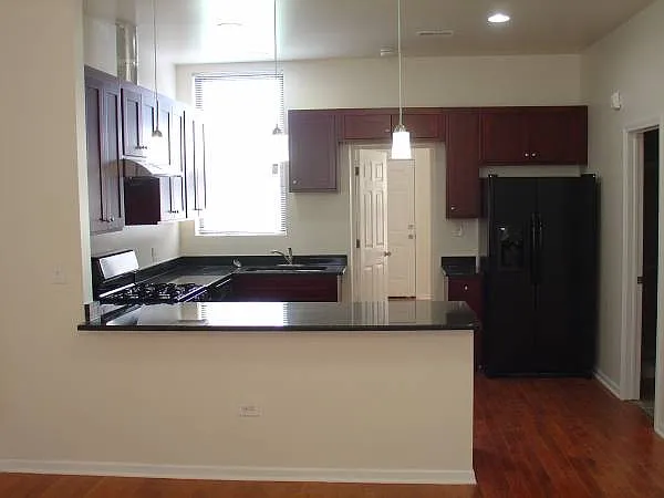 2427 W Flournoy St #BASEMENT — Photo 16
