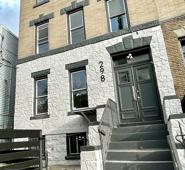 298 New York Ave #2 — Photo 15